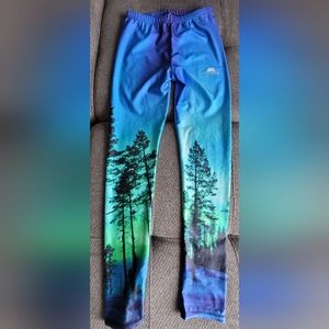 Lotus leggings in size small.